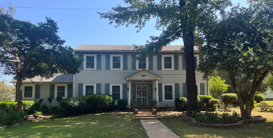 816 Colonial Cir Jackson, MS 39211, Hinds County