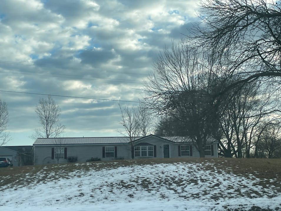 7816 W Vernon Rd Lake, MI 48632, Isabella County