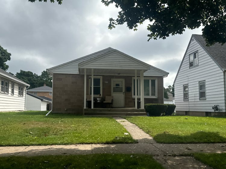 4074 N 86th Street Milwaukee, WI 53222, Milwaukee County