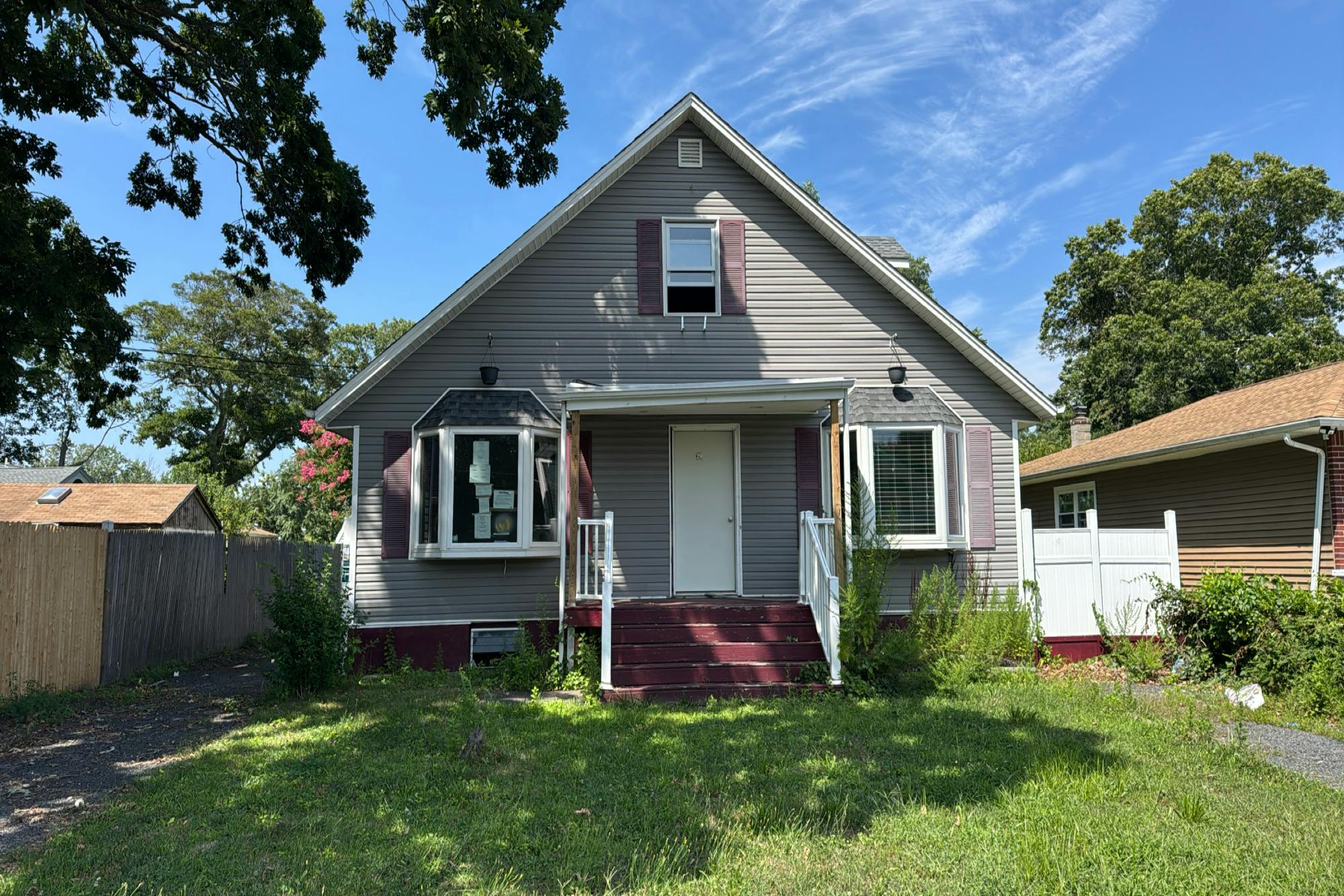 Parkview Dr, Shirley, NY 11967