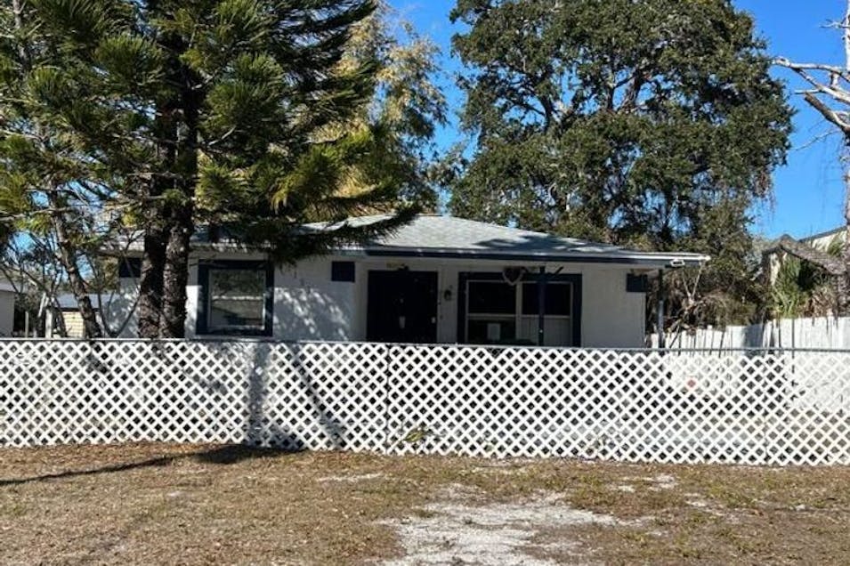 1153 47th St Sarasota, FL 34234, Sarasota County