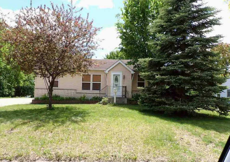 244 4th Avenue SW Forest Lake, MN 55025, Washington County