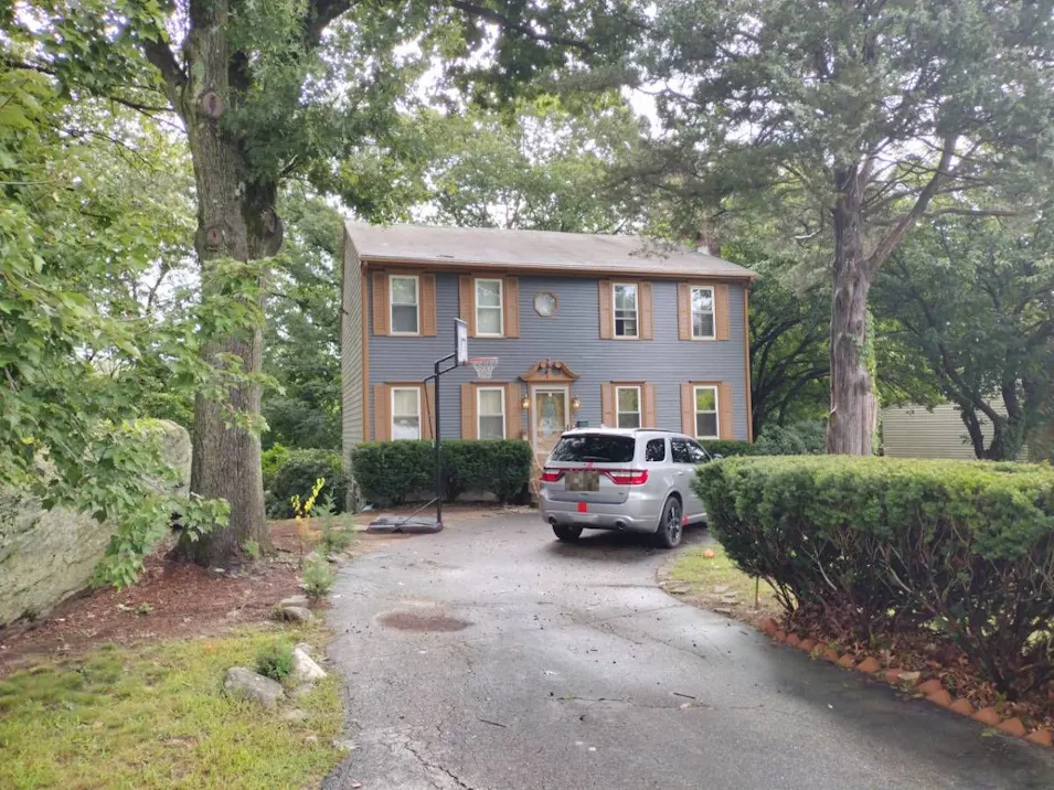 83a Locust Ave North Providence, RI 02911, Providence County