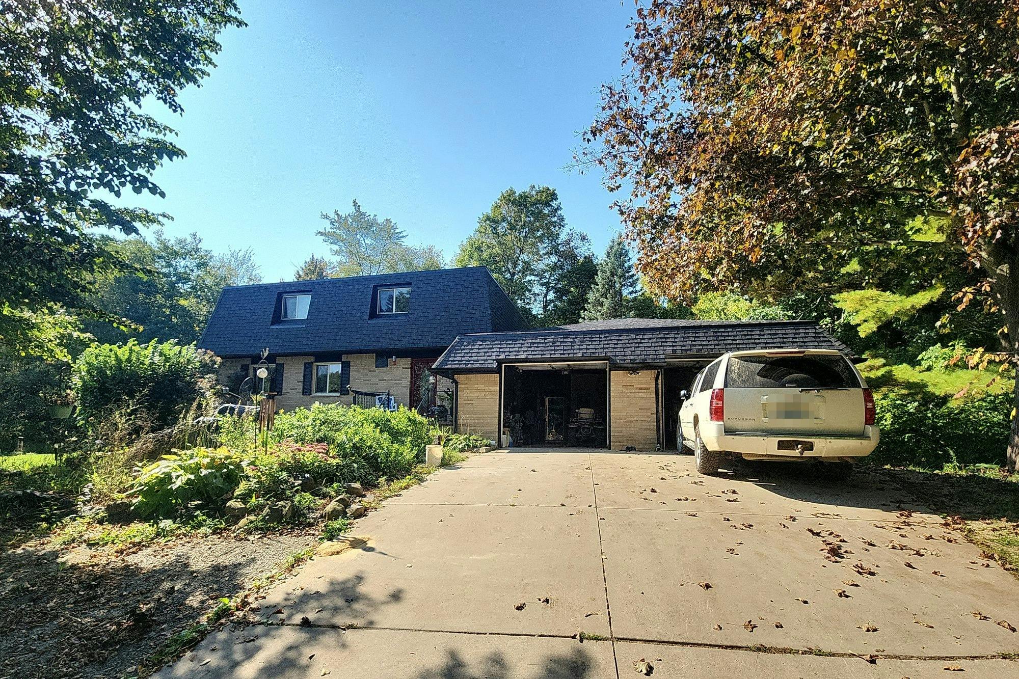 Center Rd, Mayville, MI 48744