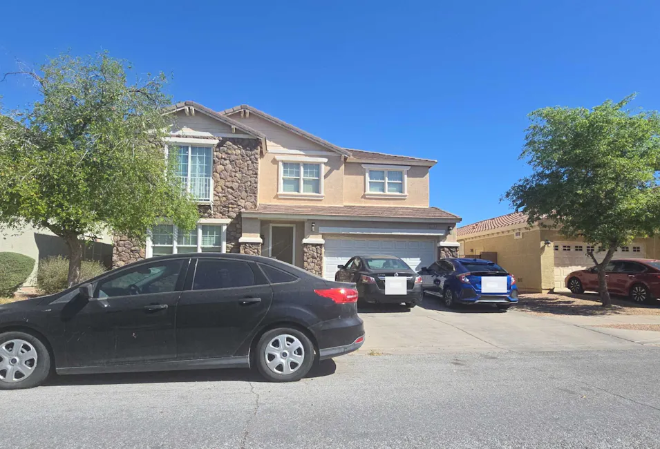 4118 W Saint Anne Ave Phoenix, AZ 85041, Maricopa County
