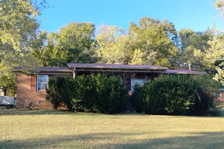 301 Hillview Dr, Woodbury, TN, 37190, USA