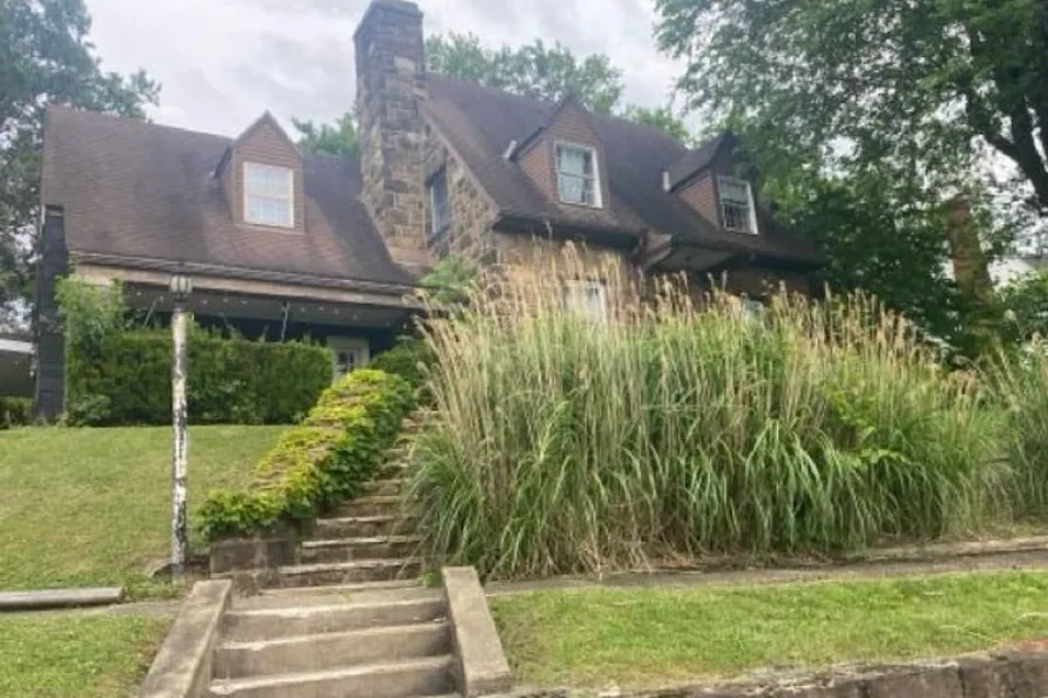 103 Sylvanus Ave Uniontown, PA 15401, Fayette County