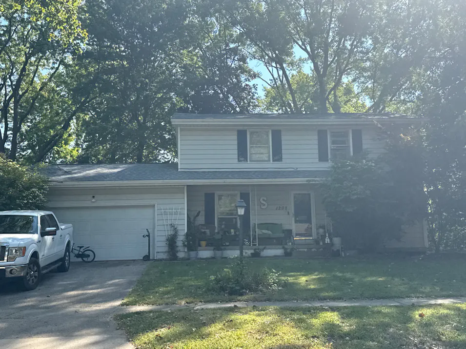 1208 Oakmont Drive Springfield, IL 62704, Sangamon County