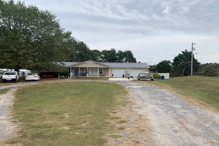 1737 County Road 735 Cullman, AL 35055, Cullman County