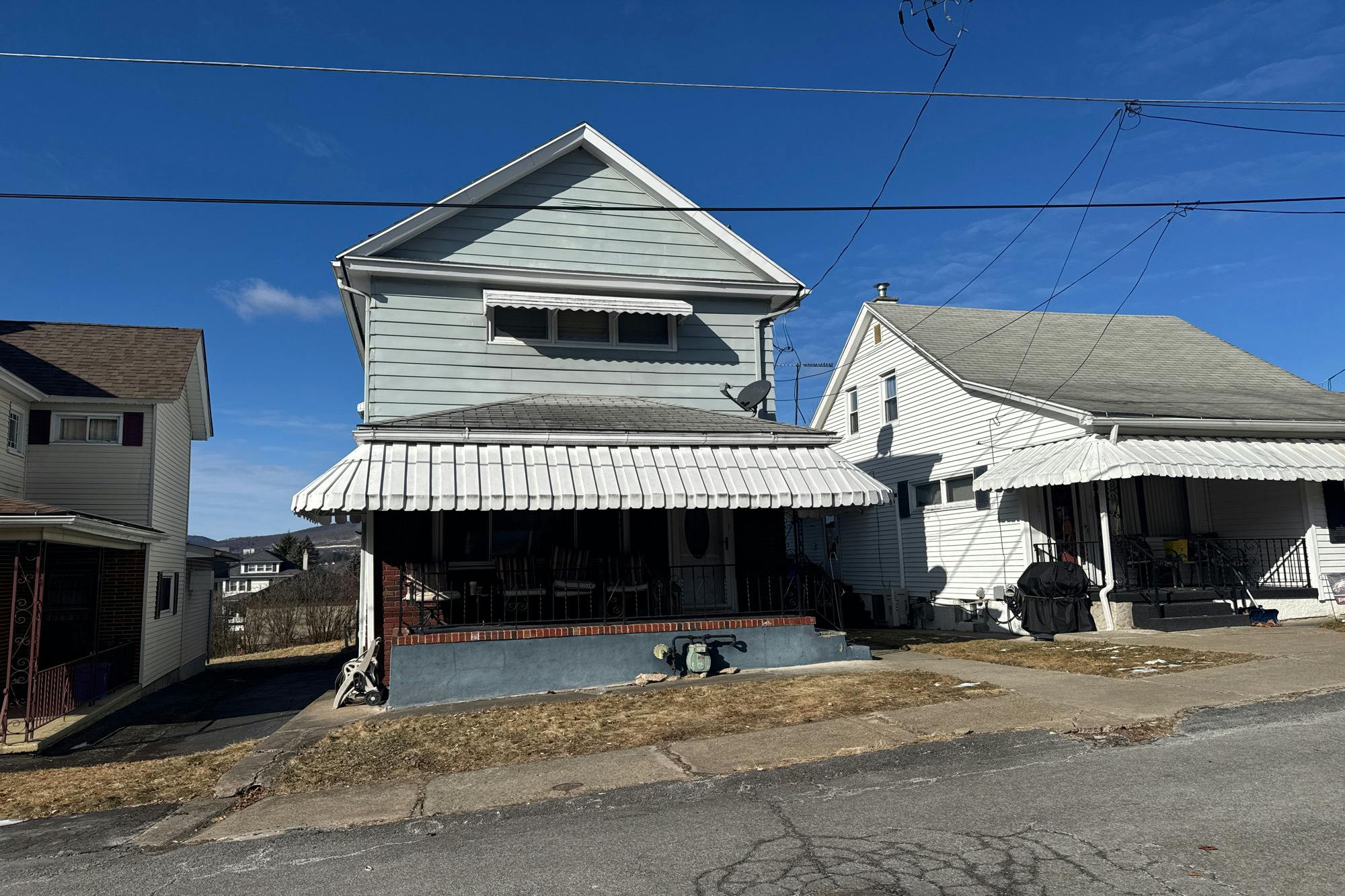 Sanderson Ave, Olyphant, PA 18447