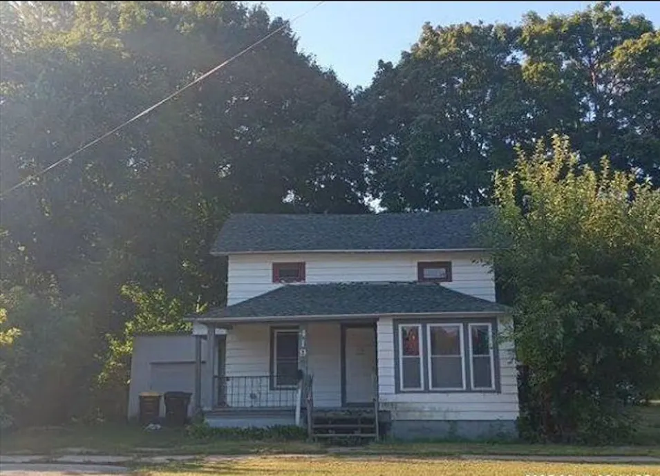 419 W Washington St Saint Louis, MI 48880, Gratiot County