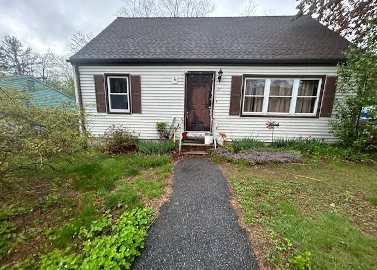 27 Club Ln Terryville, CT 06786, Litchfield County