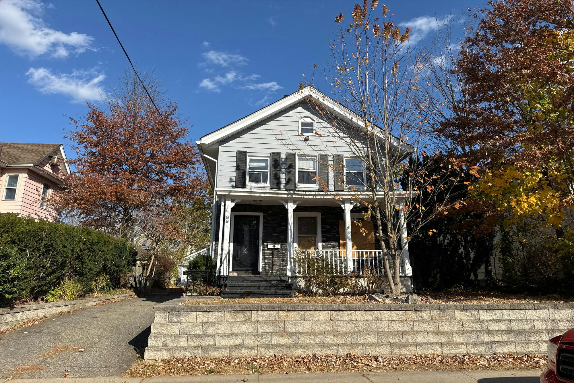 Carmella Dr, Pittsburgh, PA 15227