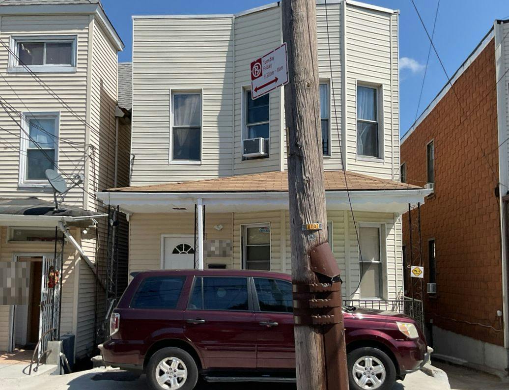 Holland Ave, Bronx, NY 10462