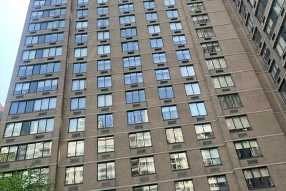 200 East 65th Street, Unit 21k Aka 210 East 65th Street, Unit 21k New York, NY 10065, New York County