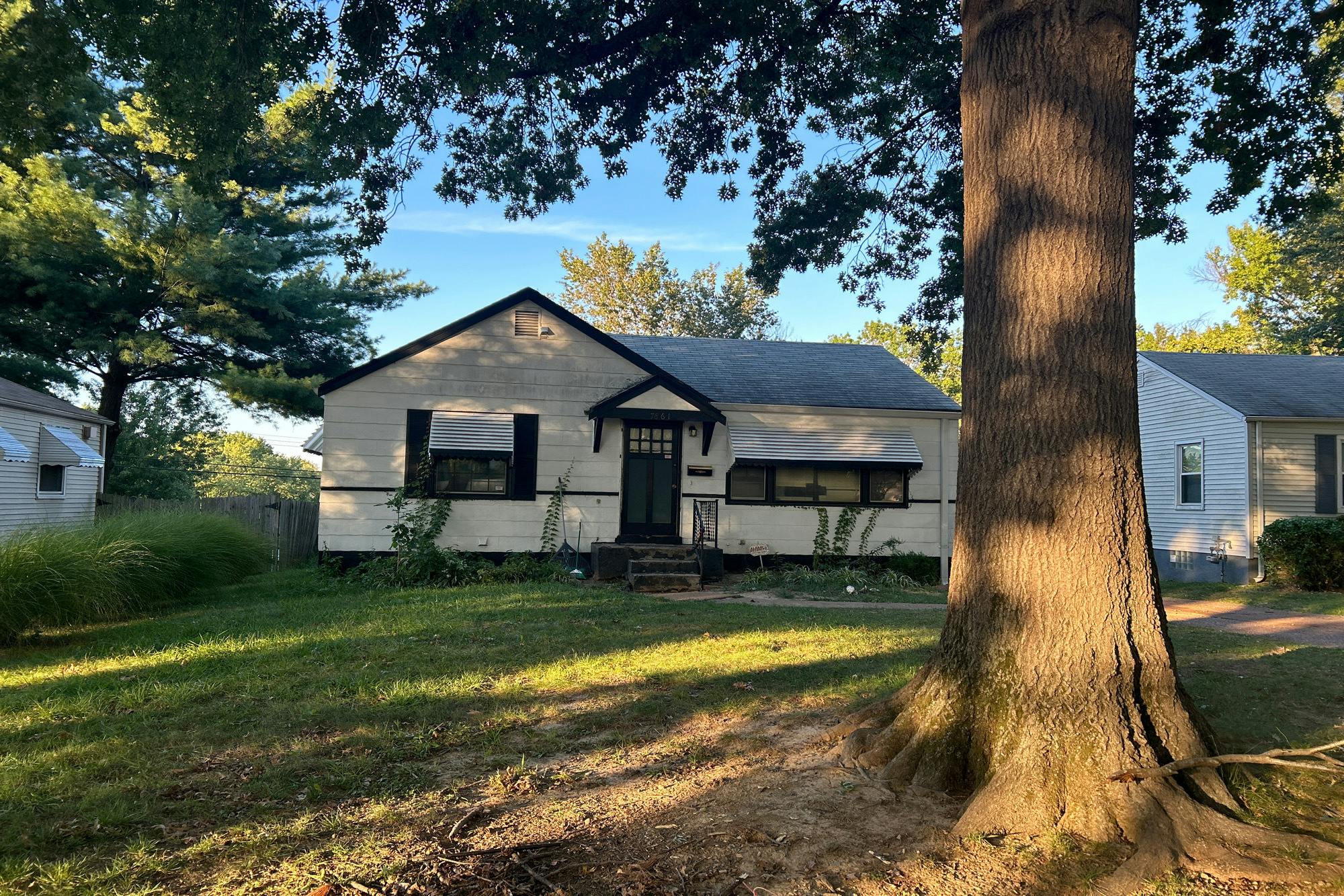 Madison Dr, Saint Louis, MO 63133