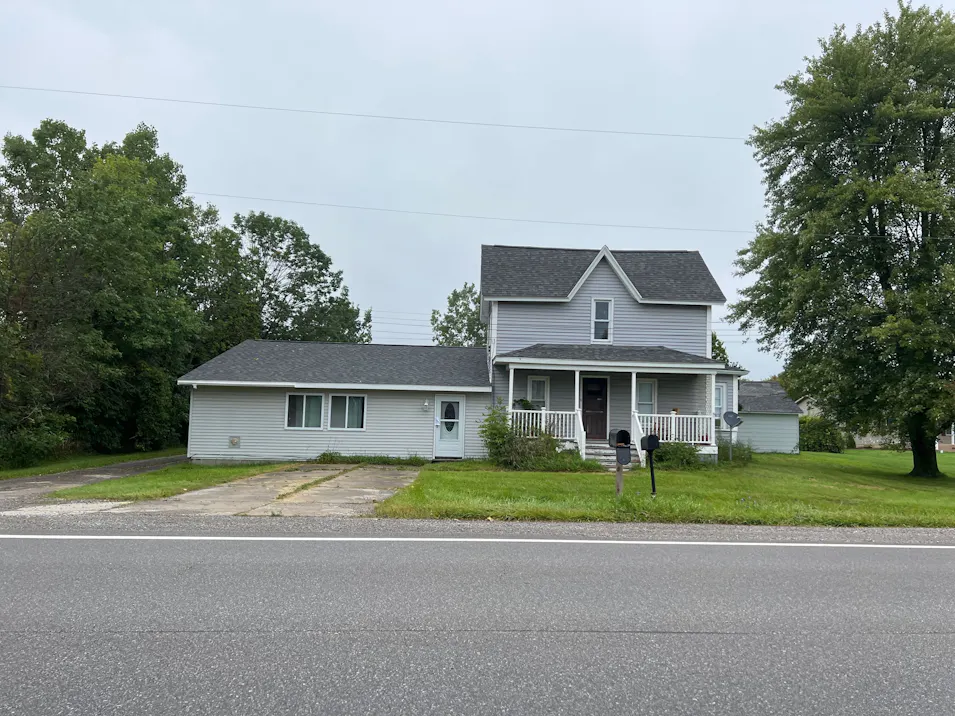 7438 Hill Rd Swartz Creek, MI 48473, Genesee County