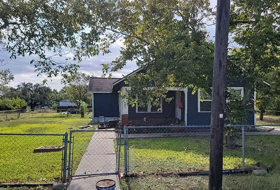 131 West Placedo, TX 77977, Victoria County