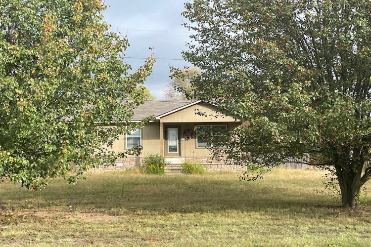 135 Price Road London, AR 72847, Pope County