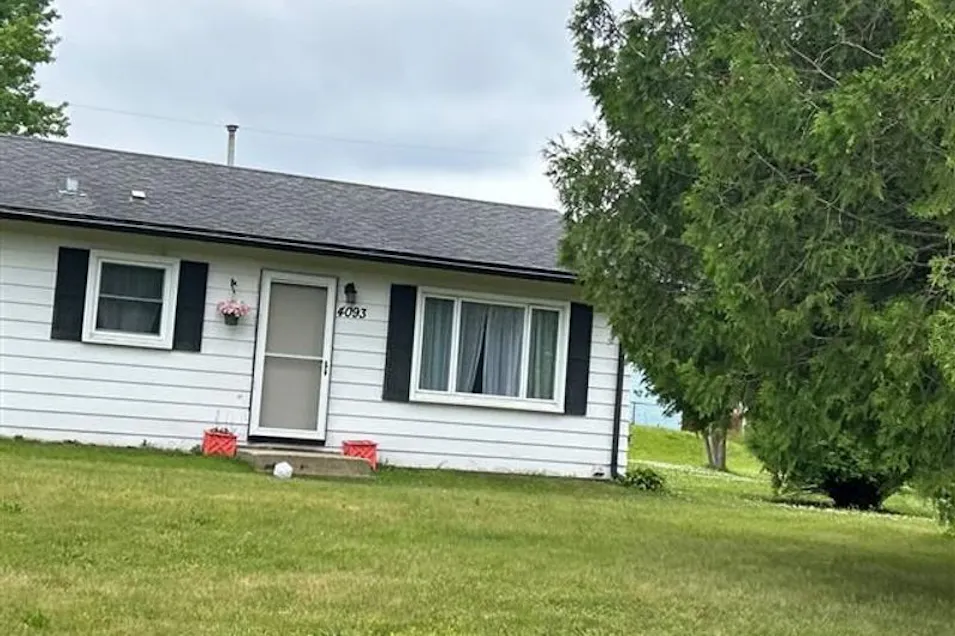 4093 E Studio Ln Oak Creek, WI 53154, Milwaukee County