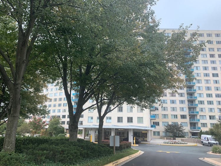 10500 Rockville Pike, Unit 712 Rockville, MD 20852, Montgomery County