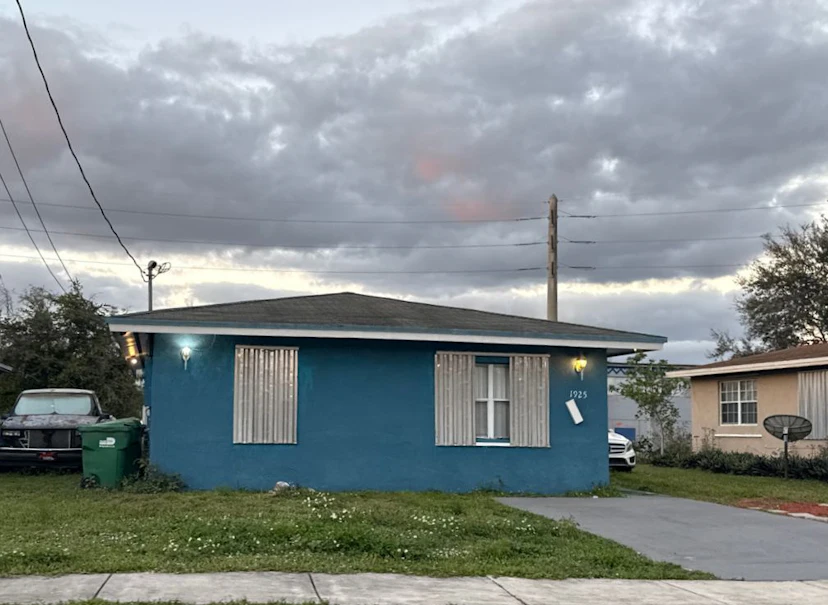 1925 Nw 155th Street