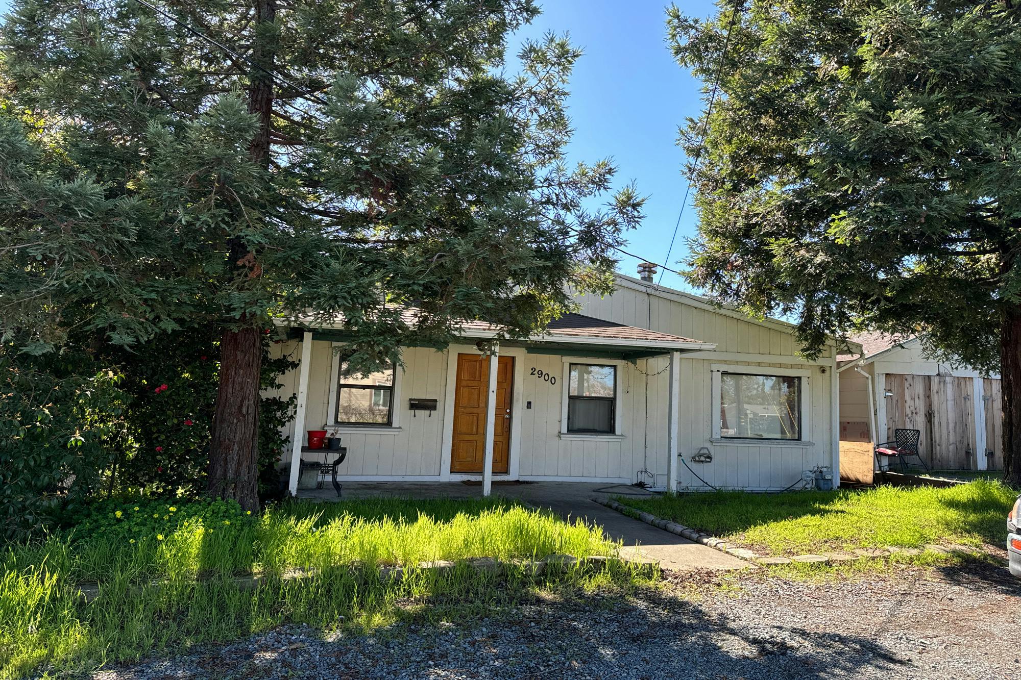 Leslie Ave, Martinez, CA 94553