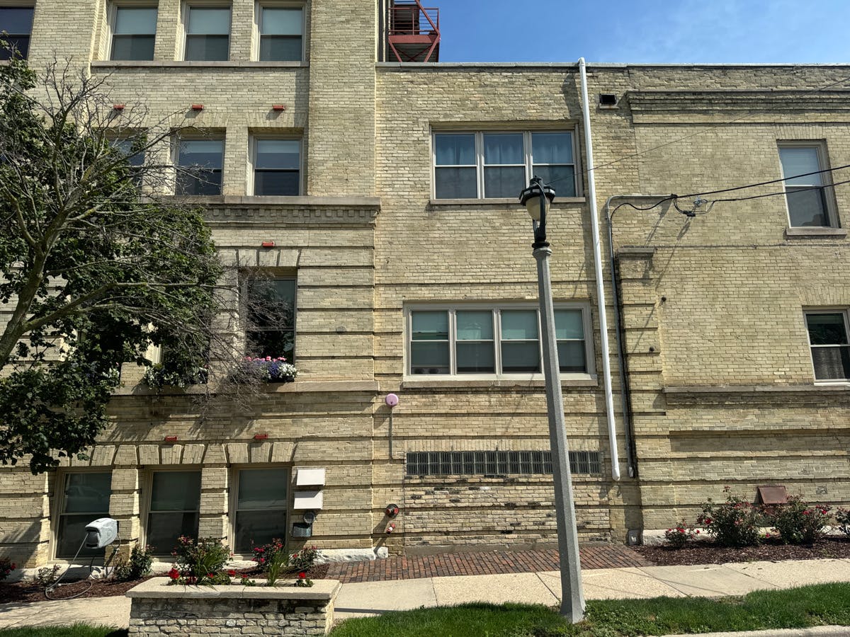 904 E Pearson St Unit 502