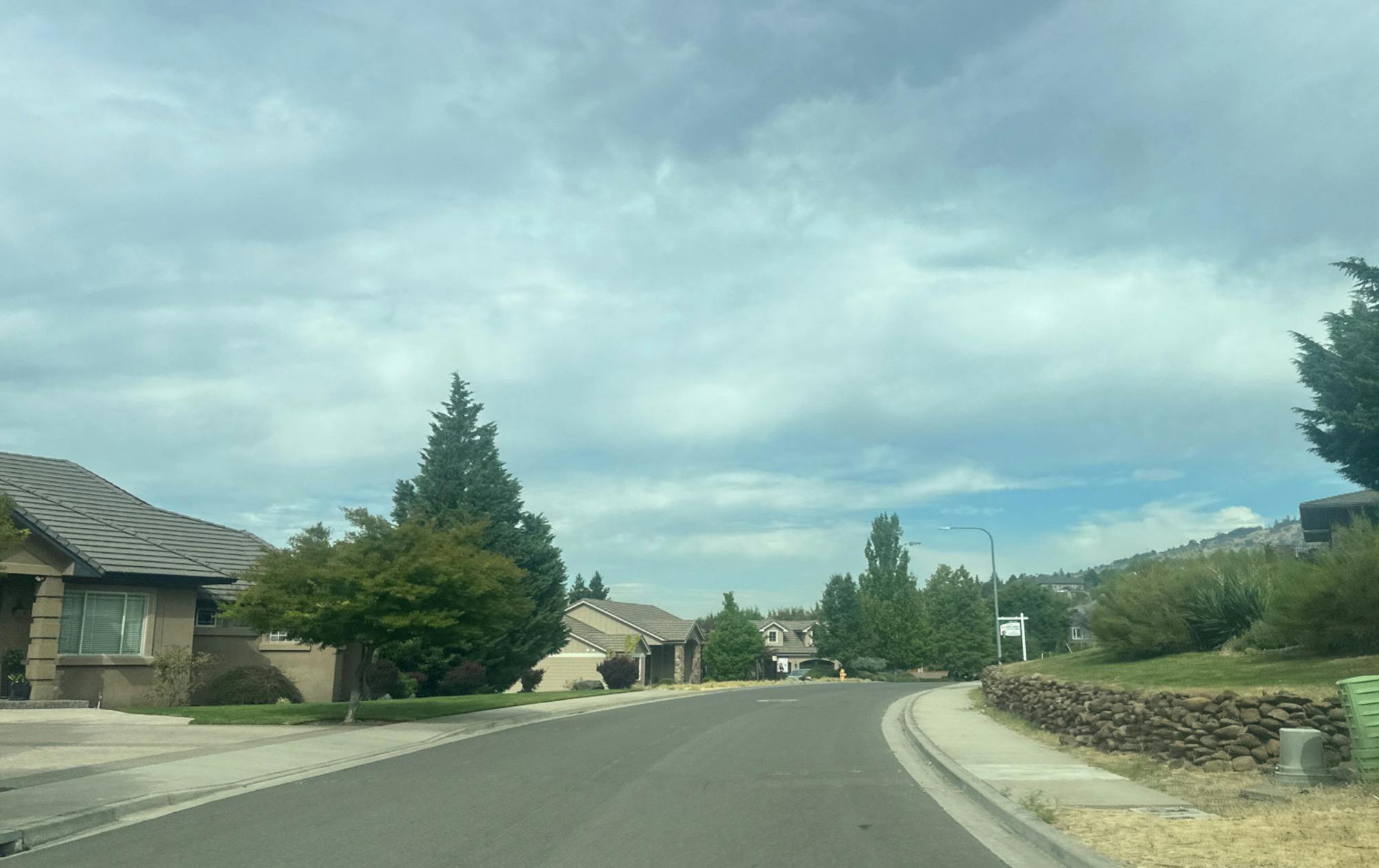Fallbrook Ln, Medford, OR 97504
