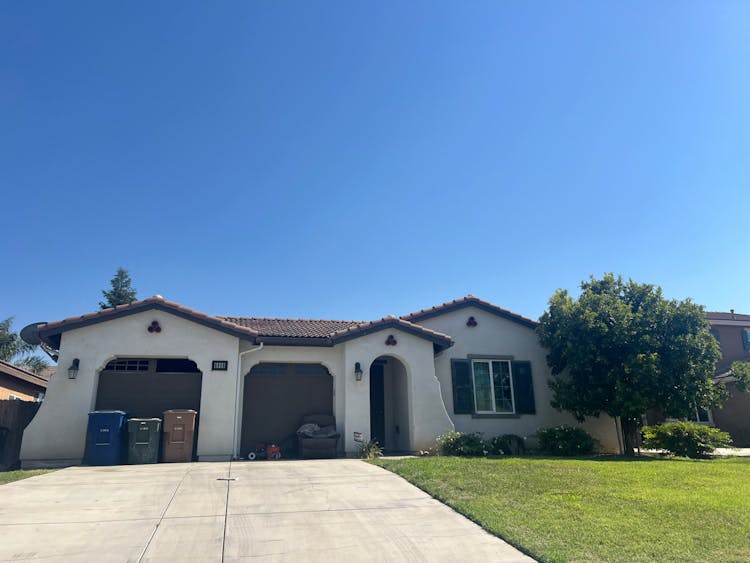 6009 Moonstone Peak Dr Bakersfield, CA 93313, Kern County