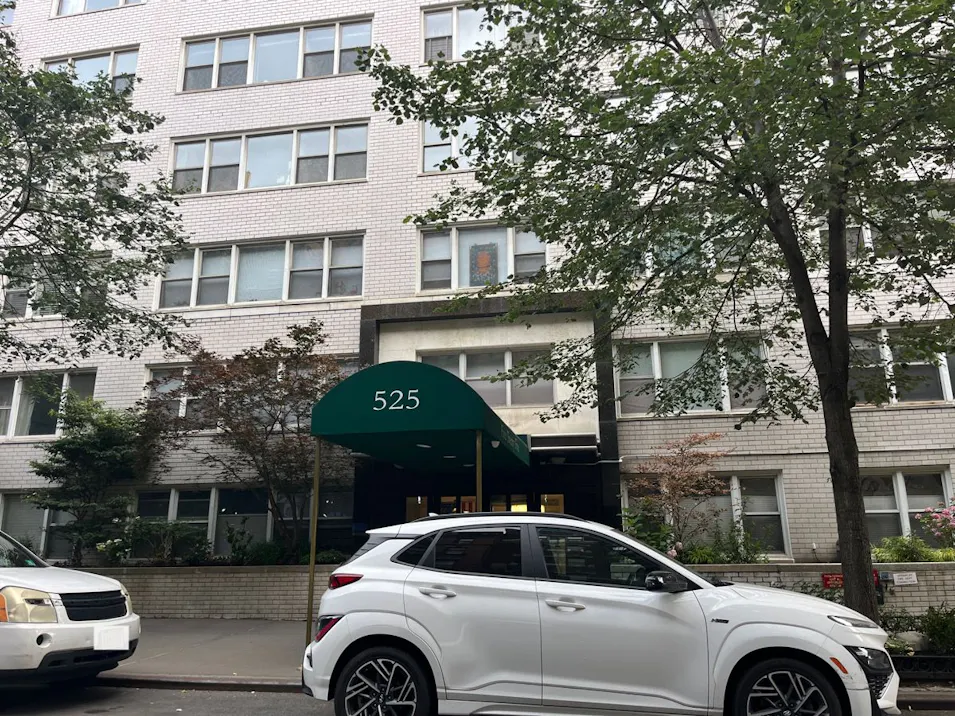 525 E 82nd Street Apt 2b New York, NY 10028-7116, New York County