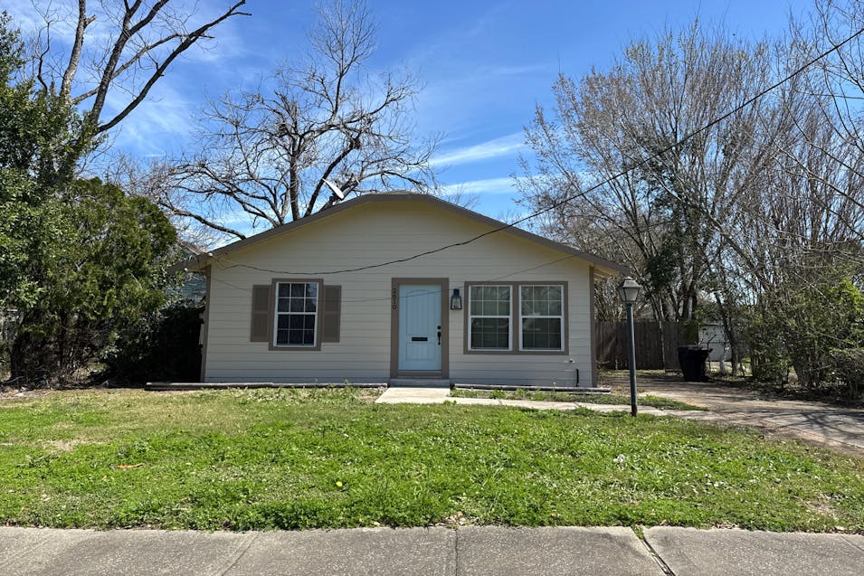 2610 Bringhurst St Houston, TX 77026, Harris County