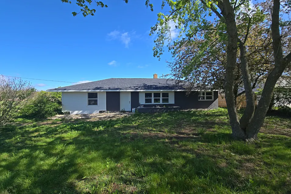 5975 Baseline Rd Grand Junction, MI 49056, Allegan County