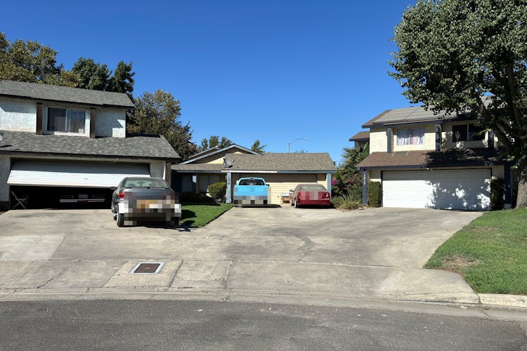 1219 East Ferguson Avenue Visalia, CA 93292, Tulare County