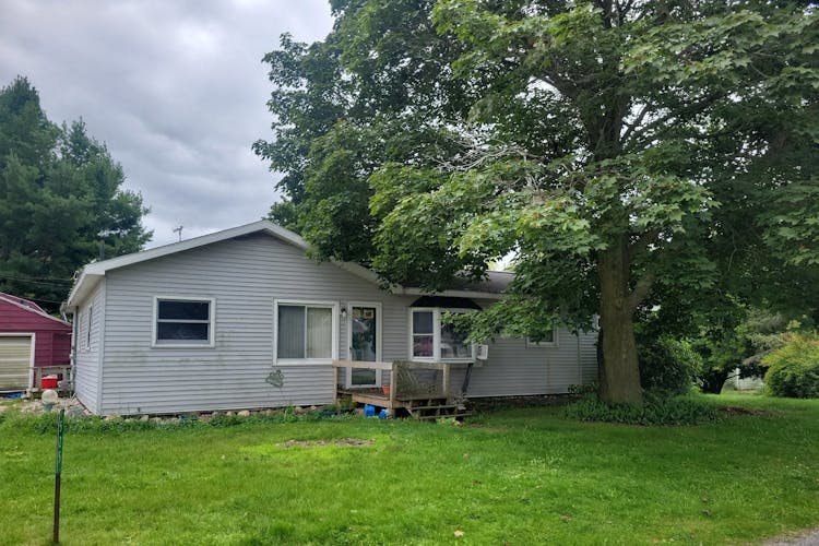 525 W Day St Stanton, MI 48888, Montcalm County
