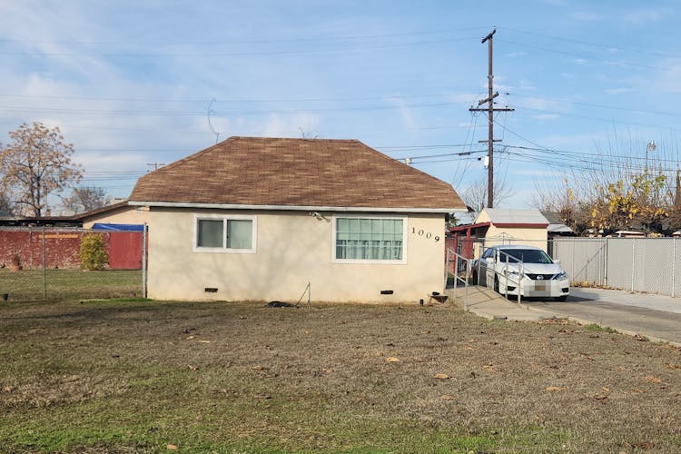 1009 Grant Ave Madera, CA 93638, Madera County
