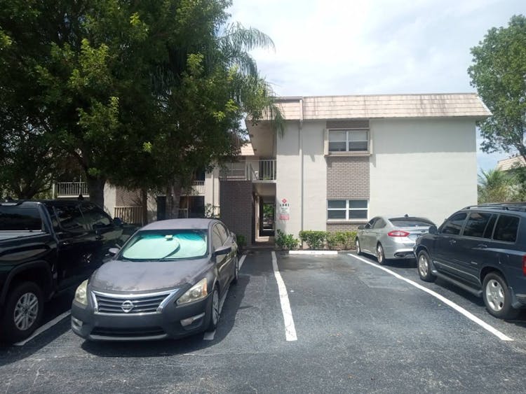 1561ne34th Ct Oakland Park, FL 33334, Broward County