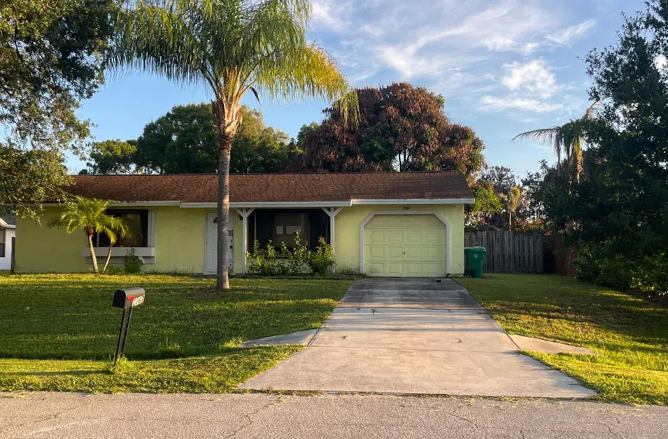 2367 SE Manor Ave Port Saint Lucie, FL 34952, St. Lucie County