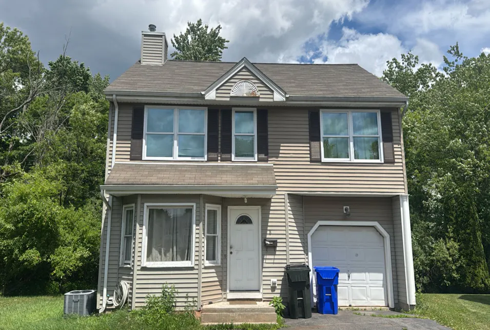 8 Rosemary Ct West Hartford, CT 06110, Hartford County