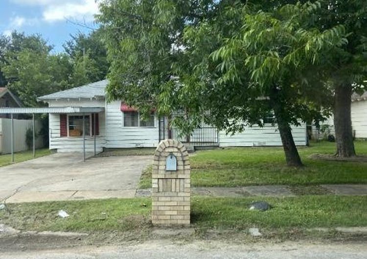 7915 Dasch St Dallas, TX 75217, Dallas County