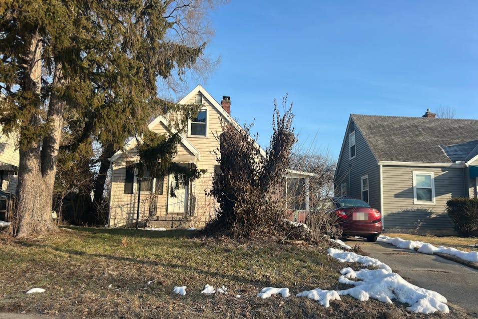 806 E Brighton Rd Columbus, OH 43224, Franklin County