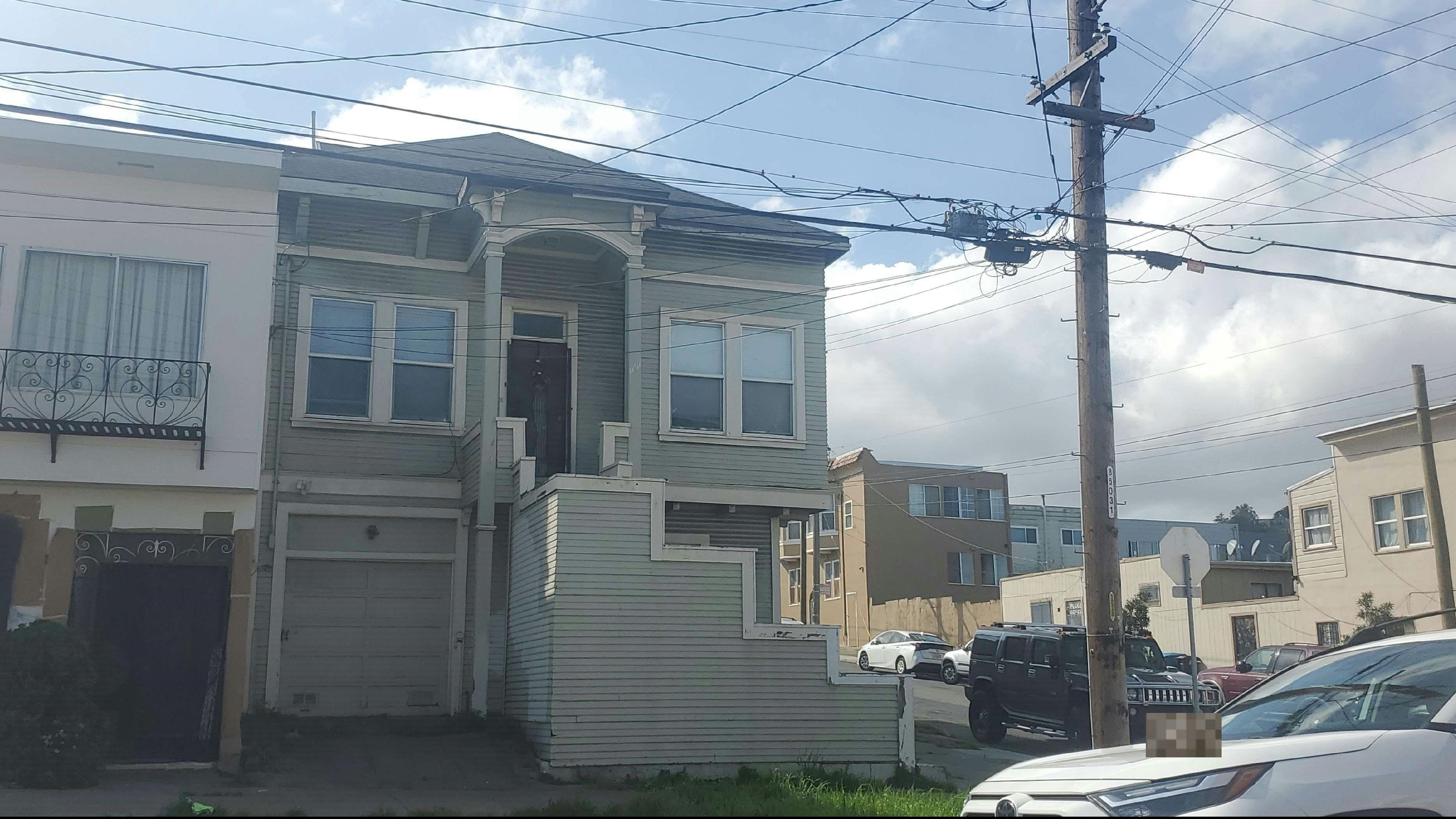 Hollister Ave, San Francisco, CA 94124