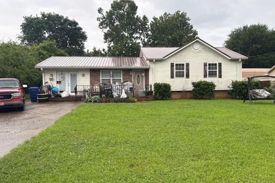 5203 Glade Road Anniston, AL 36206, Calhoun County
