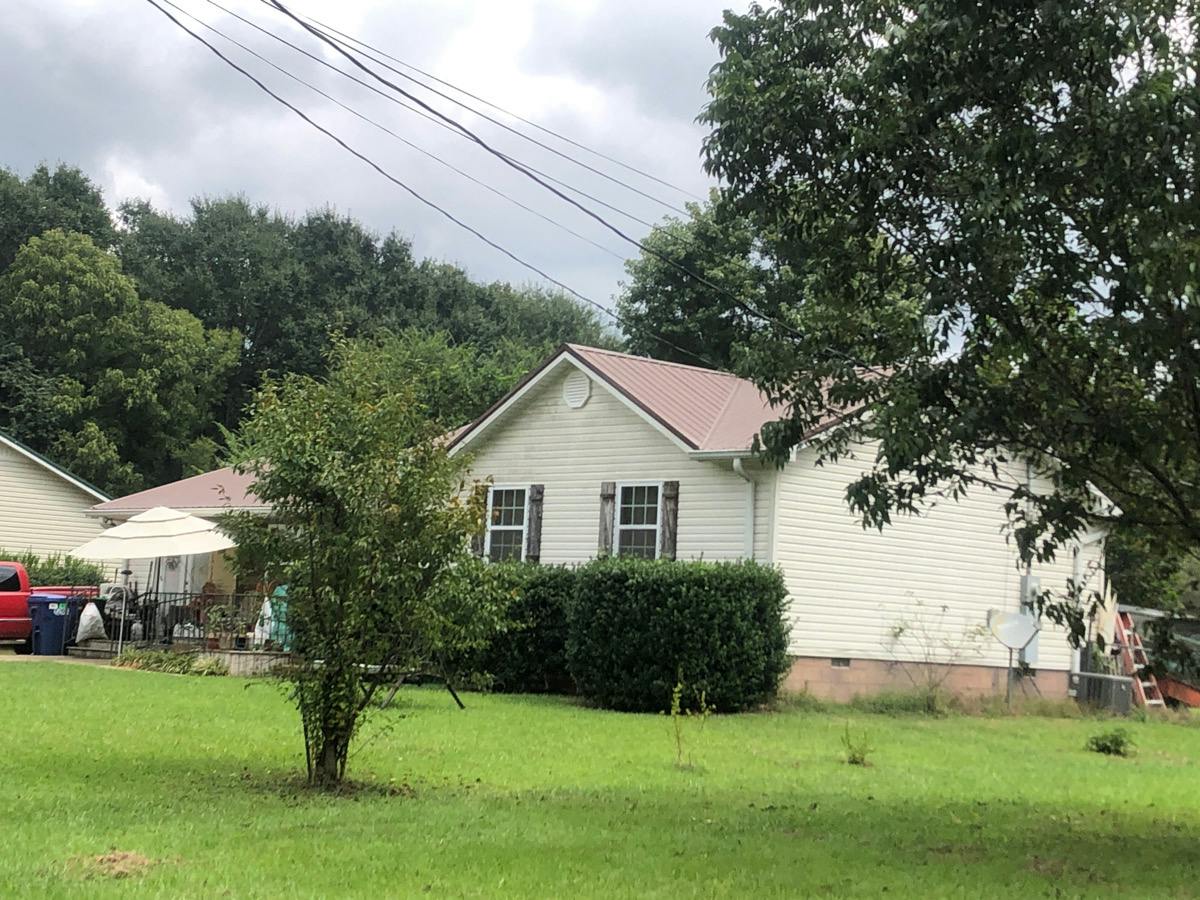 Glade Rd, Anniston, AL 36206