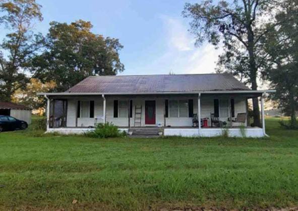 1st Ave, Bonifay, FL 32425