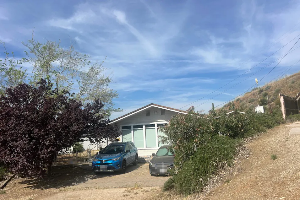 27 Buckhorn Dr Bodfish, CA 93205, Kern County