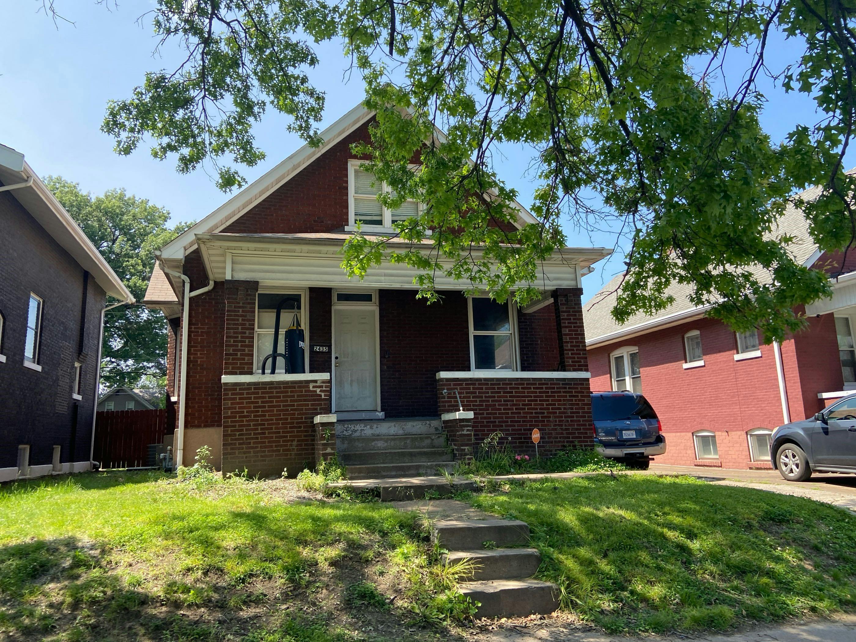 Edison Ave, Granite City, IL 62040