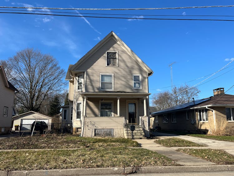 318 Kishwaukee St Belvidere, IL 61008, Boone County