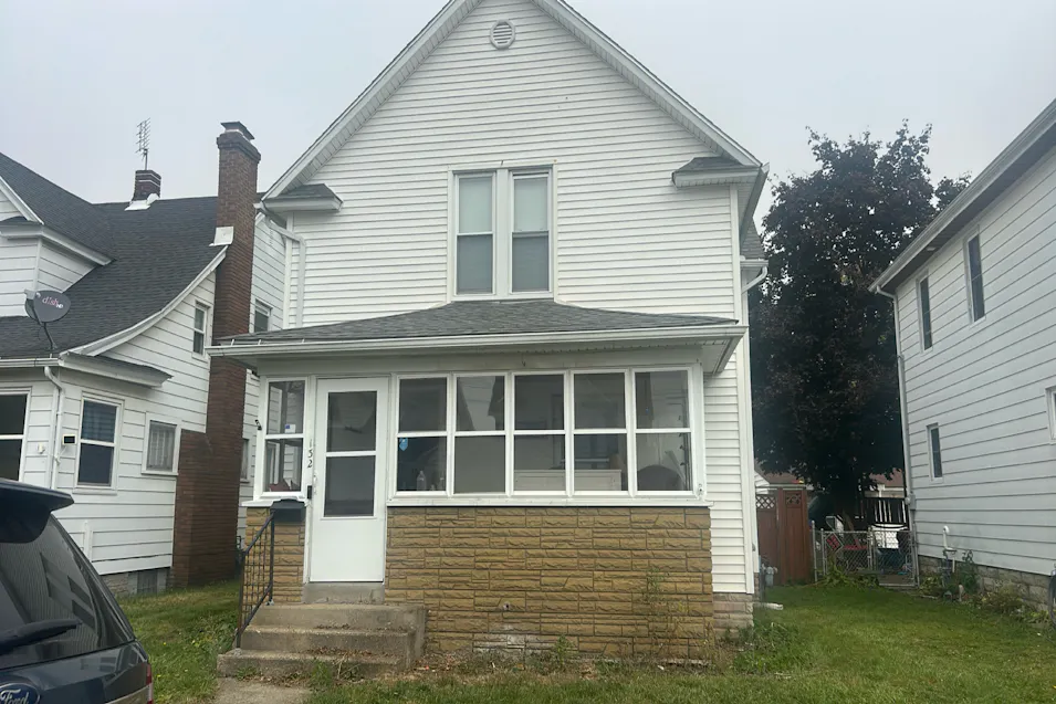 132 E 8th St Mishawaka, IN 46544, St. Joseph County