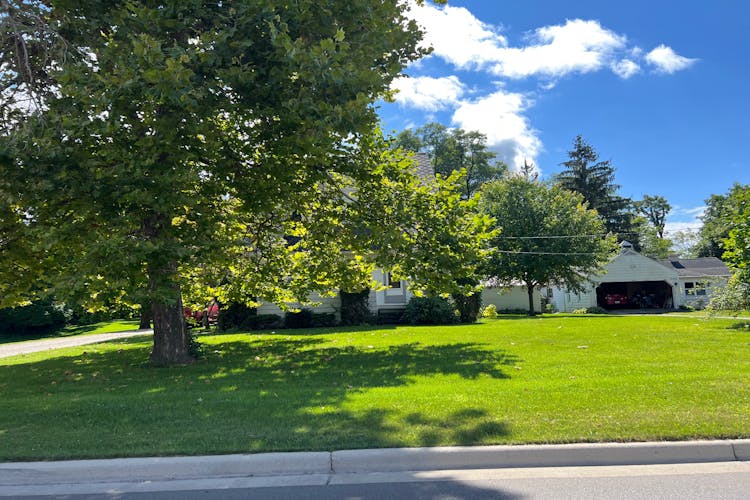 1235 E McDevitt Ave Jackson, MI 49203, Jackson County